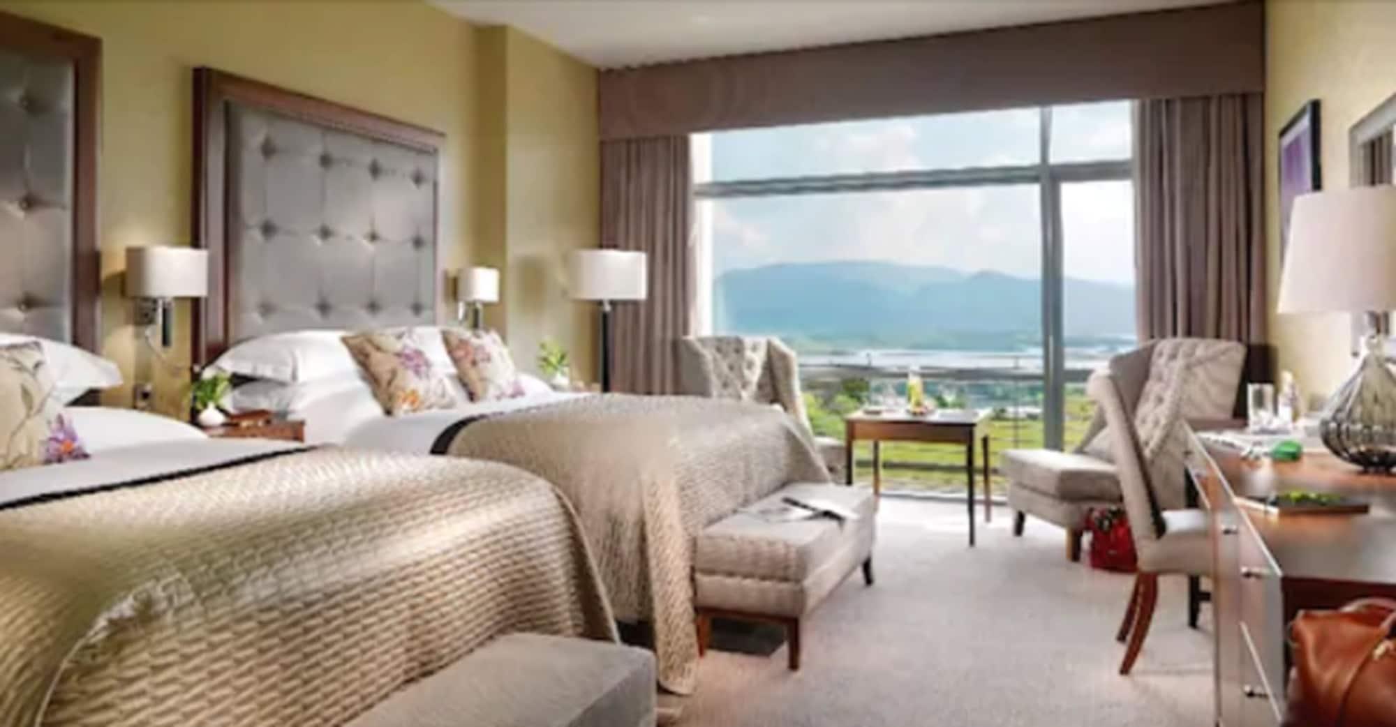 فندق وسبا أغادوي هايتس كيلارني المظهر الخارجي الصورة A room at the Killarney International Hotel
