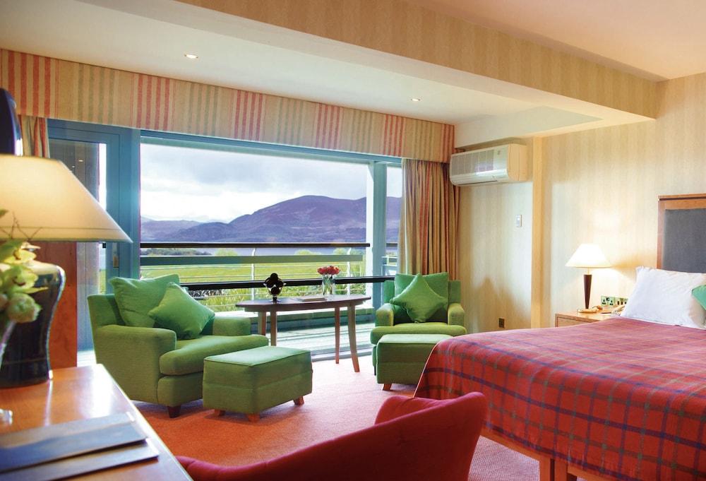 فندق وسبا أغادوي هايتس كيلارني المظهر الخارجي الصورة A room at the Killarney International Hotel