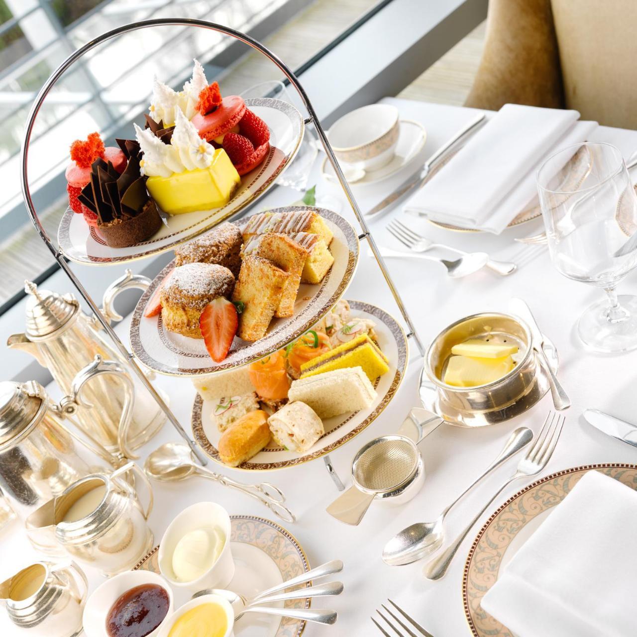 فندق وسبا أغادوي هايتس كيلارني المظهر الخارجي الصورة Afternoon tea at the InterContinental Hotel, Berlin